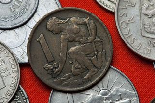 Pětníky i pětadvacetikoruny: Zavzpomínejte, co všechno jste měli v minulosti v peněžence - Proženy.cz